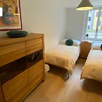 H2 With 3,5 Rooms, 2br, Living And Kitchen, And Quite Zürich