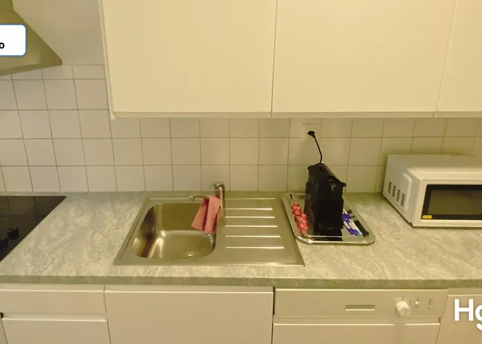 Lejlighed H2 With 3,5 Rooms, 2br, Living And Kitchen, And Quite