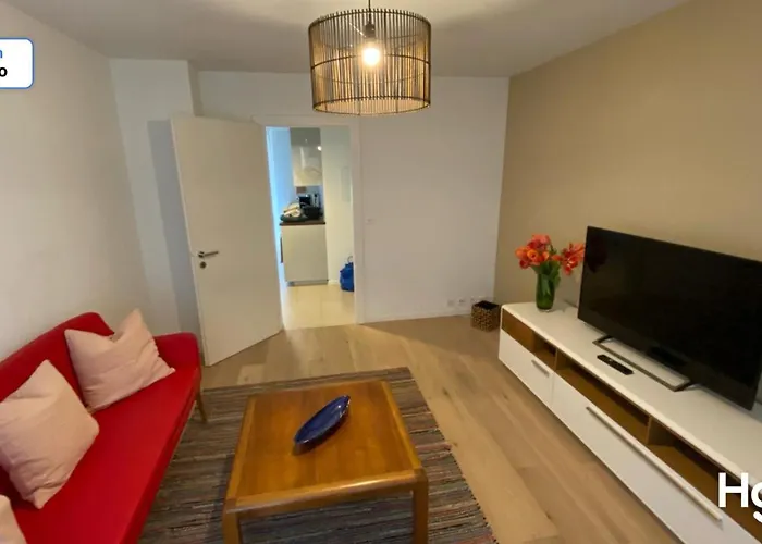 H2 With 3,5 Rooms, 2br, Living And Kitchen, And Quite * Zurich